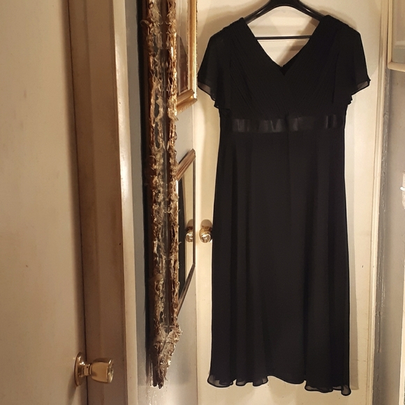 Ever Pretty Dresses & Skirts - EVER ♡ PRETTY black maxi dress